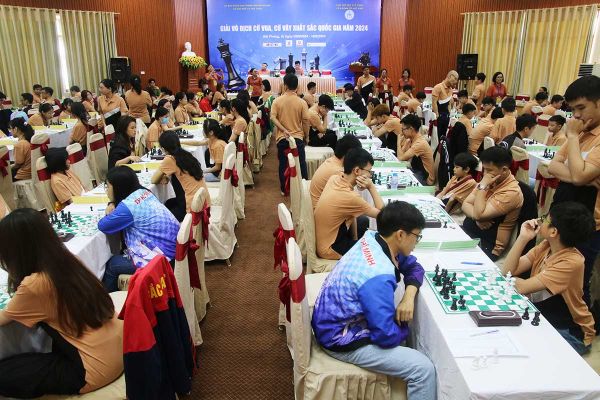 master2024_001.jpg