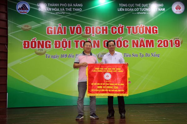 viexqteam2019_005.jpg