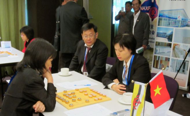 axic16_2.jpg