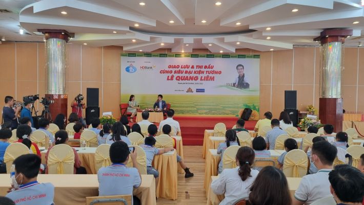 liem_talkshow2022_003.jpg