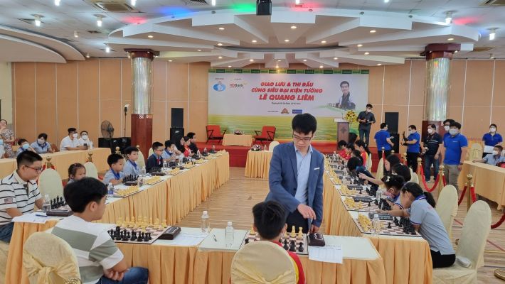 liem_talkshow2022_004.jpg
