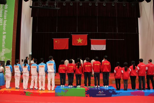 aimag_2013_27.jpg