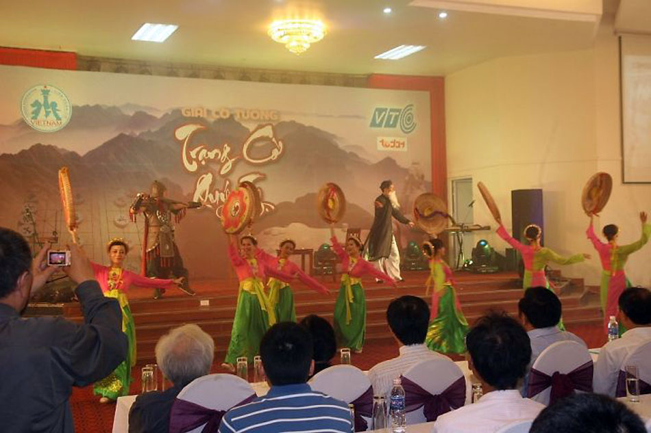 Trang co Quy Ty